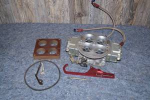 lot 12 image: Holley Dominator 1050cfm 4 Barrel Carburetor