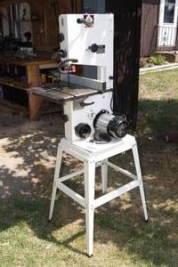 lot 22 image: Jet JWB-10 10 Band Saw with Stand