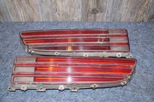 lot 134 image: Taillights for 1977 Pontiac FirebirdTrans Am