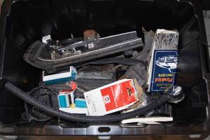 lot 142 image: Miscellaneous Pontiac Parts - GTO, Firebird