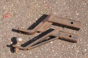 lot 166 image: 2 Receiver Hitch Ball Mounts