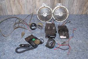 lot 178 image: Automotive Gauges, Brake Controllers, Vintage Horns
