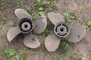 lot 191 image: 2 Boat Motor Propellers - Damaged