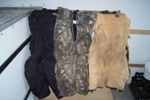 lot 200 image: Mens Bibs - Dickies, Walls, CKY