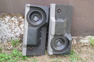 lot 209 image: 2 Q-Logic 10 Subwoofer Boxes for 1988-98 GM Extended Cab - MTX