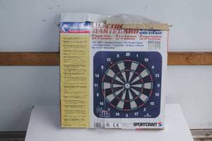 lot 242 image: Sportcraft Unicorn Electric Dartboard