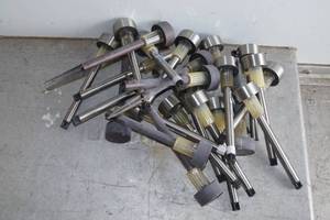 lot 262 image: Outdoor Solar Garden Lights