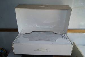 lot 292 image: Wedding Gown Preservation Kit