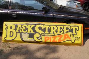 lot 294 image: Vintage Back Street Pizza Outdoor Sign