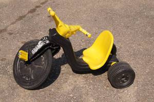 lot 282 image: Plastic Big Wheel Toy