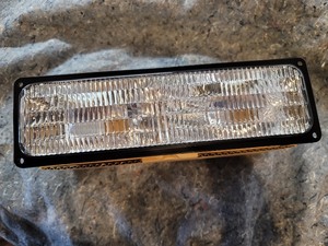 lot 116 image: 25 TYC Chevy SUV lights