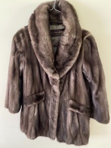Ladies Vintage Fur Coat