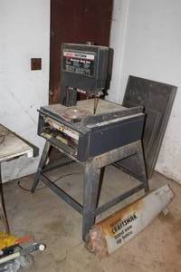 lot 725 image: Sears Craftsman 12 Band Saw  with Band Saw Rip Fence, Band Saw Blade 62x14 9T Aluminum Cutting, Band Saw Blade 80x16 20T Extremely Fine Scroll Cutting