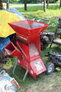 lot 720 image: Troy-Bilt Super Tomahawk Wood Chipper