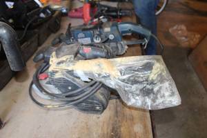 lot 734 image: Sears 315.11727 76x533mm Belt Sander with Dust Collection