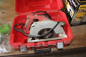 lot 745 image: Milwaukee 6390 Tilt-Lok Adjustable Handle 7-14 Circular Saw Heavy Duty  with Plastic Case