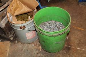 lot 788 image: Lot of (2 Buckets) Nails