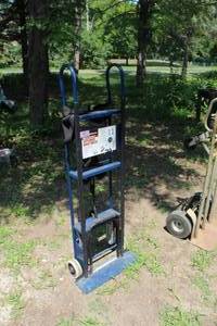lot 816 image: Appliance Hand Truck 2-wheel