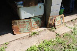 lot 848 image: Lot of (5) Metal Signs
