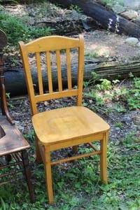 lot 846 image: Light Wood Dining Chair