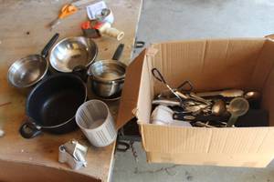 lot 850 image: Lot of Kitchenwares  - Pots, Pans, Utensils, Mixer, Cooking Utensils, Strainer, and more