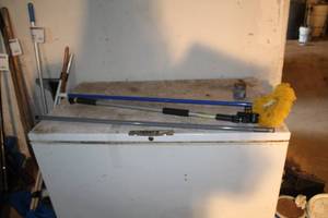lot 857 image: Lot of Household Cleaning  - Duster, Replacement Pole, Hose Attachment