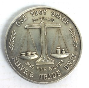 lot 57 image: 1 Ounce Silver Round