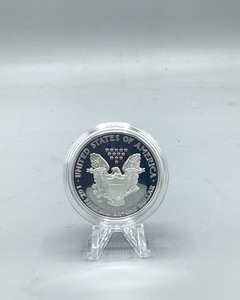 lot 64A image: 2004 Silver American Eagle Dollar Coin