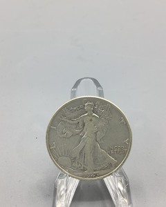 lot 30 image: 1943 Walking Liberty Half Dollar Coin