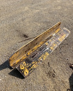 lot 81C image: Aluminum Plate Pieces