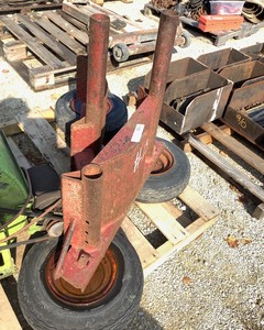 lot 13 image: Vehicle Dolly