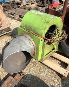 lot 15 image: Squirrel Cage Blower