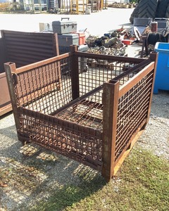 lot 26 image: Parts Storage Bin