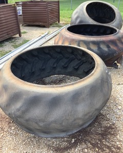 lot 42 image: Two Tire Feeders