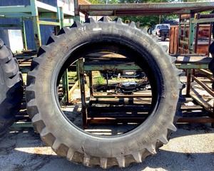 lot 91 image: Firestone Tractor Tire