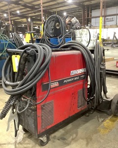 lot 43 image: Lincoln Power MIG 350P with Spool Gun