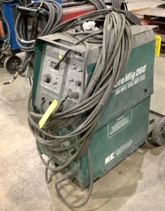 lot 44 image: Cobramatic MIG 260 Welder