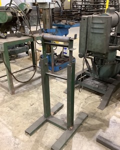 lot 24 image: Roller Stand