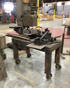 lot 39 image: Wheeled Shop Bench