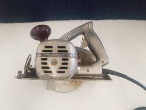 lot 13 image: Vintage Shopmate 6 14 Clutch Saw Model 620