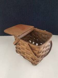 lot 68 image: Amazing Vintage Woven Picnic Basket