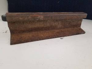 lot 40 image: Hot Rolled Steel 18 Railroad Anvil B
