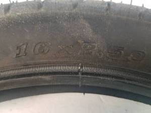 lot 70 image: Set of Eritire 16 Bicycle Tires (8)