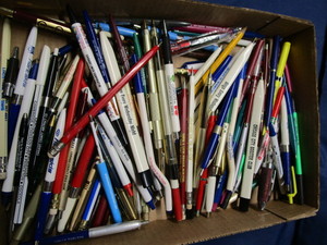 lot 44 image: Advertising Pens