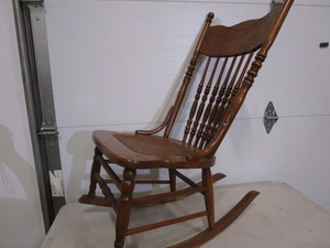 lot 169 image: Antique Rocker