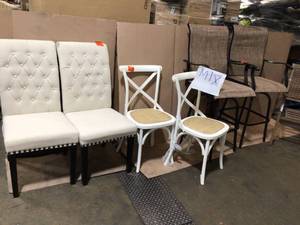 lot 16 image: Lot of Mixed outdoor chairs Customer Returns See Pictures