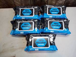 lot 25 image: 5-Pack Alcohol wipes (75% Alchohol)