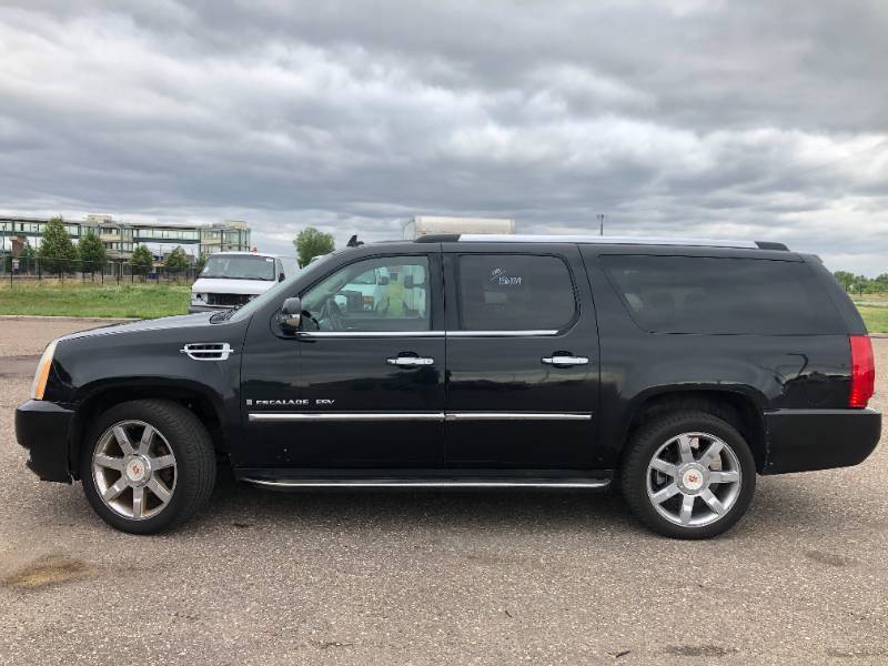 2008 Cadillac Escalade ESV - FULLY LOADED