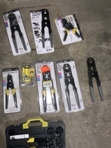lot 50 image: 14 Pex Clamps See Photos