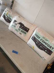 lot 120 image: 3 QUEEN SIZE PILLOWS